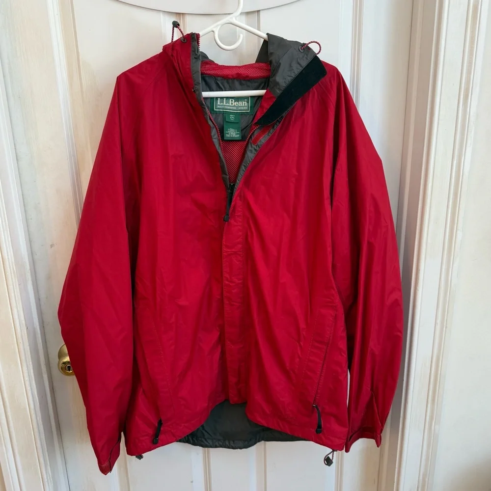 L.L. Bean Men's Red Raincoat - Picture 1 of 6
